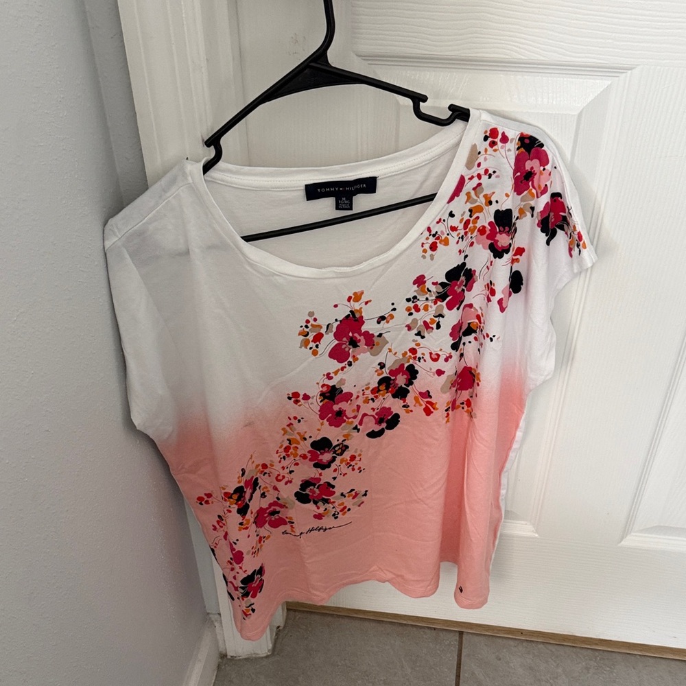 Tommy Hilfiger Pink and White Floral Tee